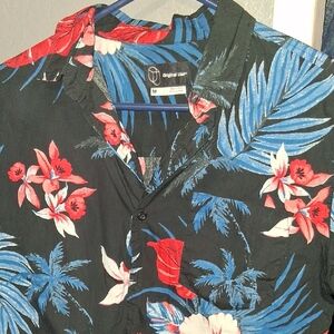 Original Use Men's Black Floral Shirt
